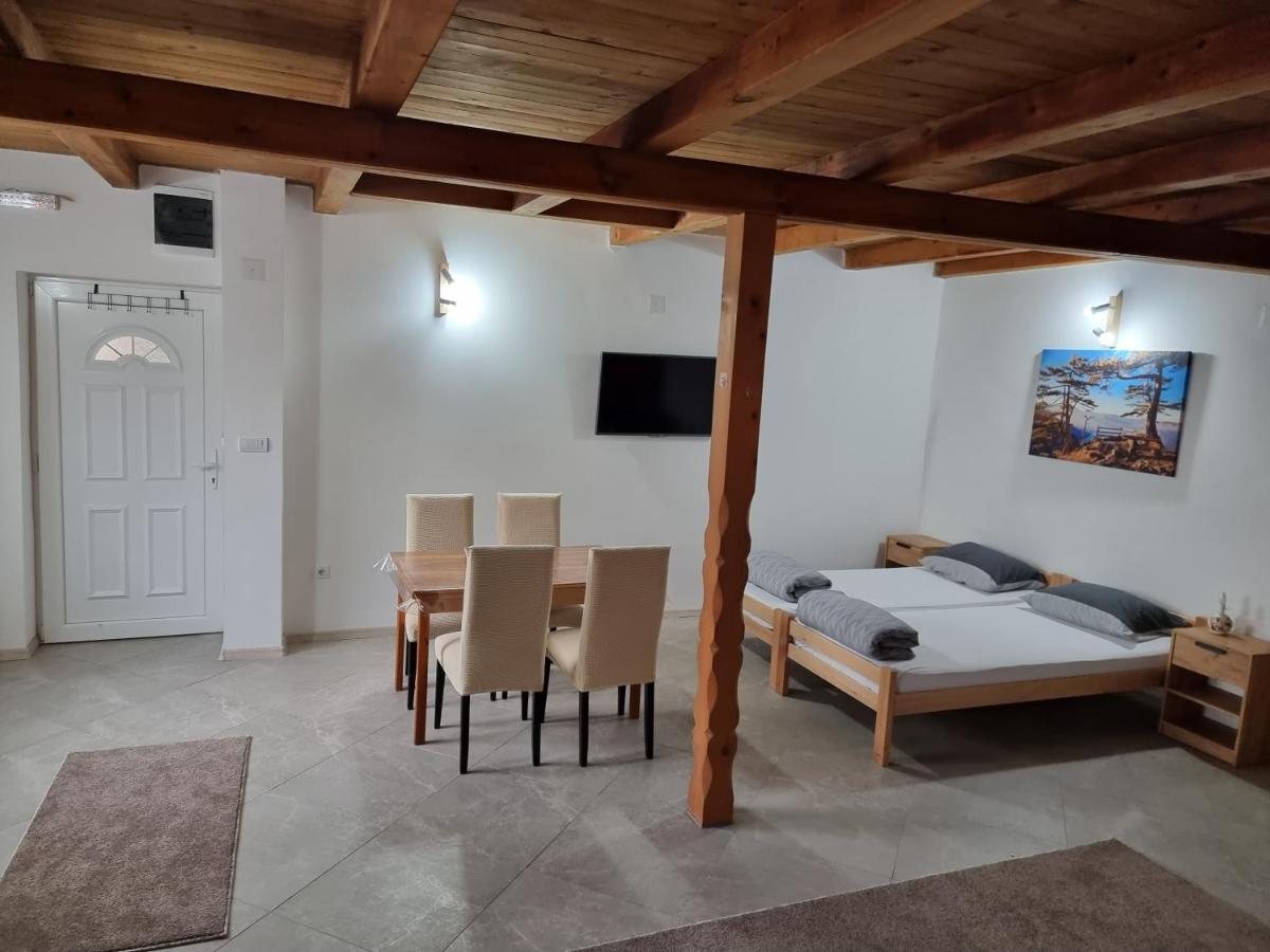 Ferienwohnung Sobe Ava Palić Exterior foto