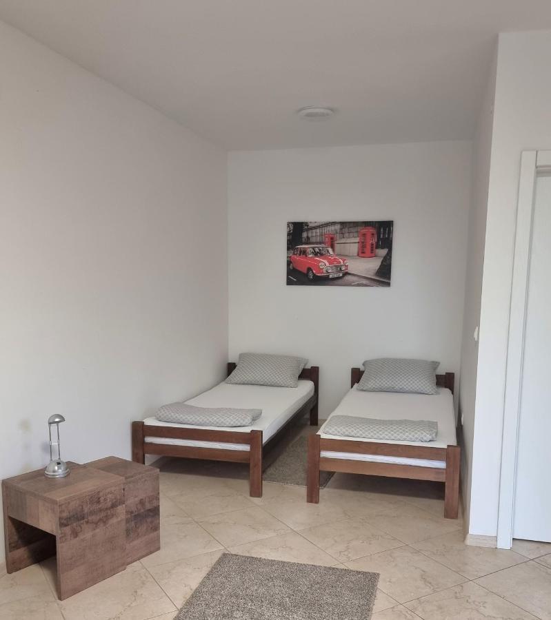 Ferienwohnung Sobe Ava Palić Exterior foto